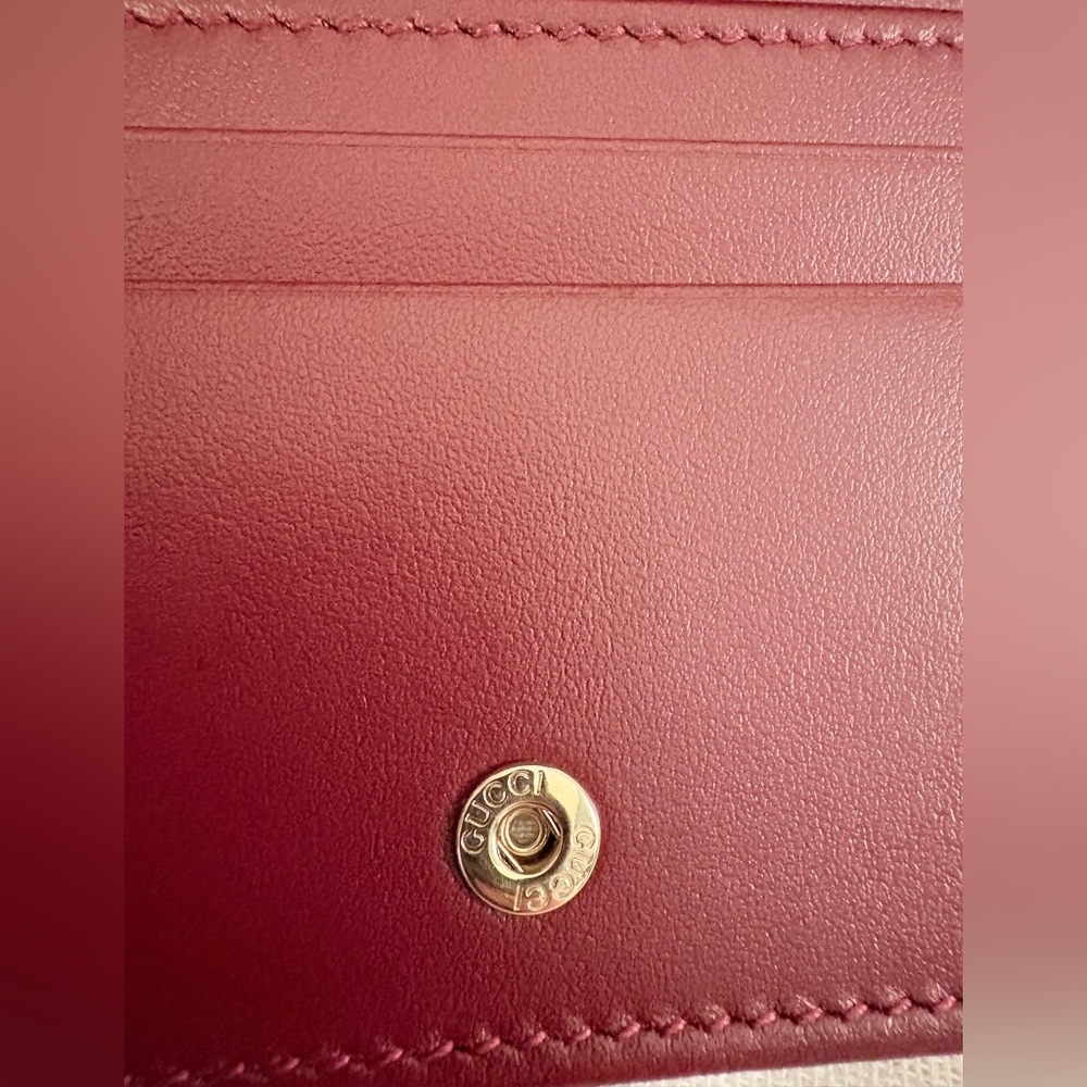 Gucci GG Marmont Rosso Ancora Red Matelassé Chevron Wallet Double G Gold 466492 - Picture 11 of 12
